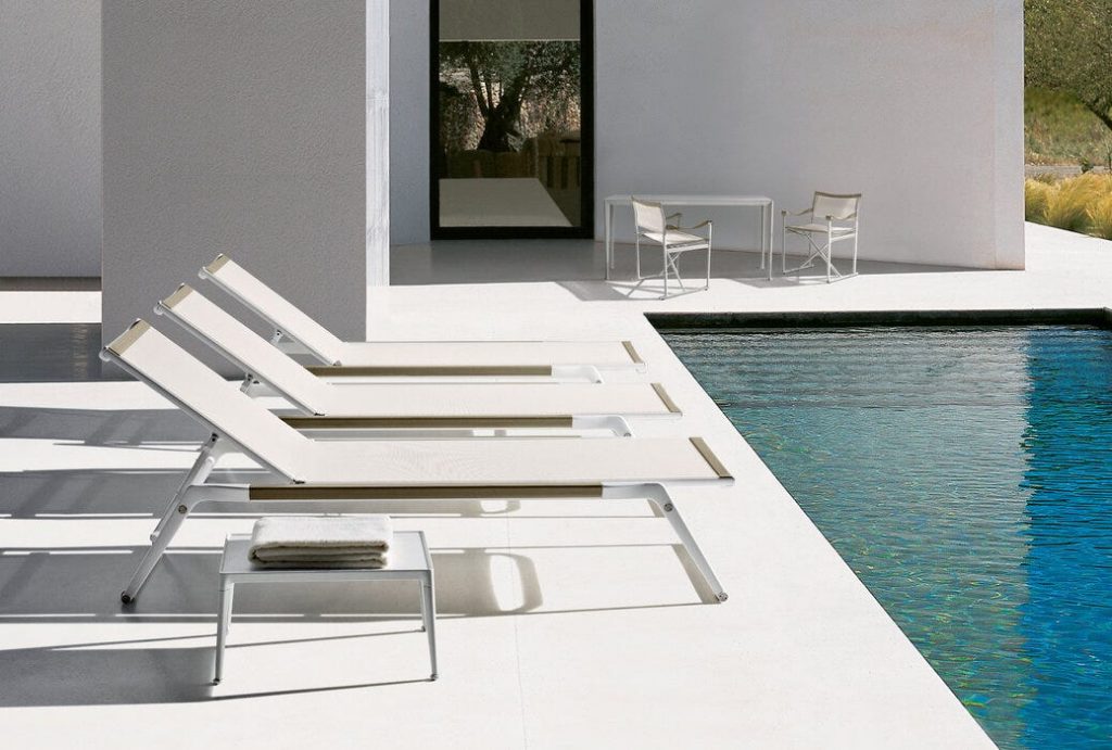 Mirto Table