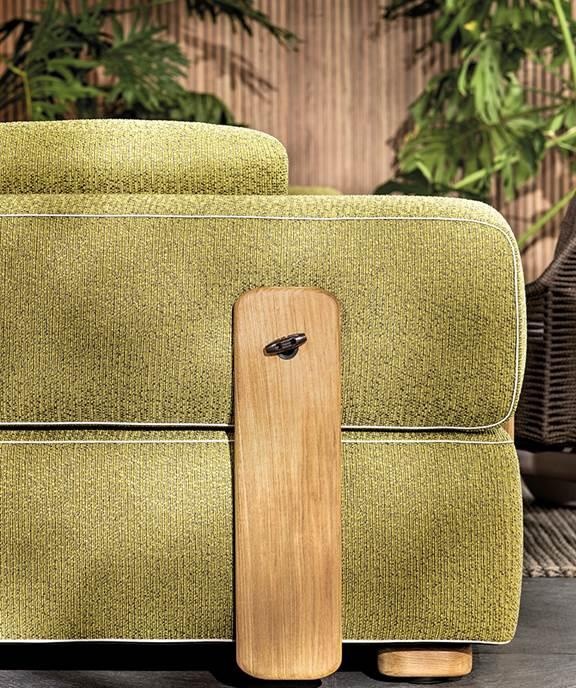 Florida Outdoor Sofa