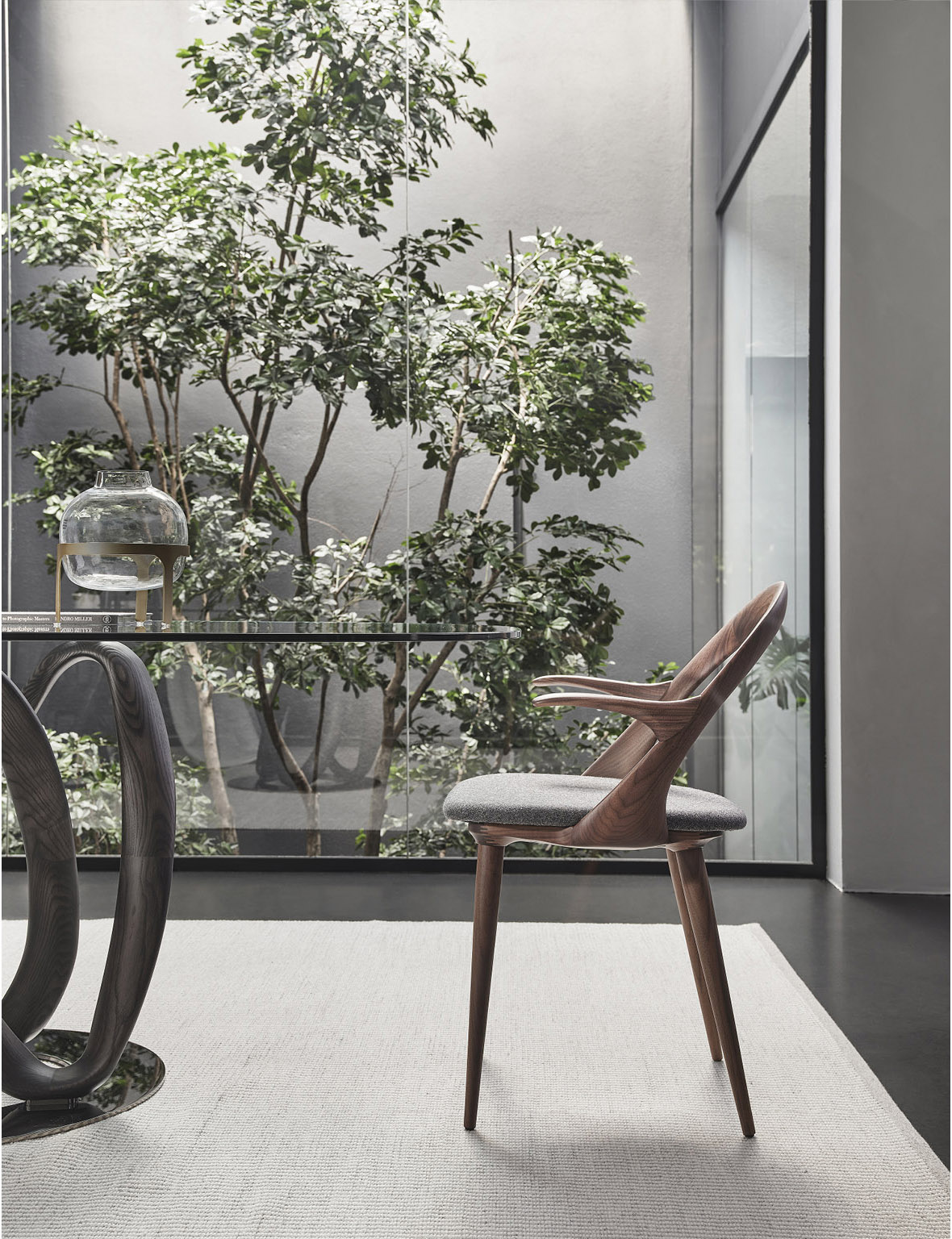 Ester Chair