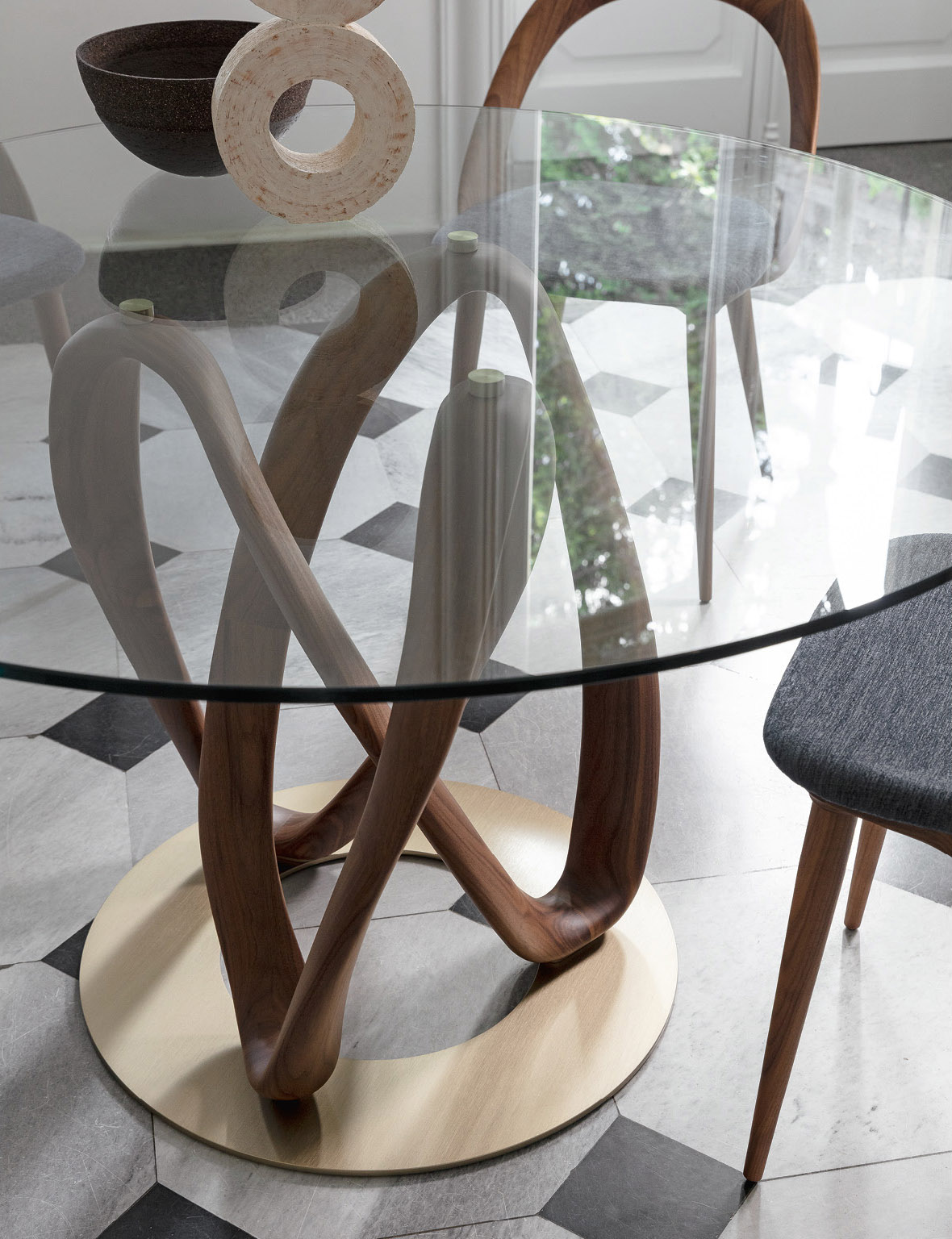 Infinity Table
