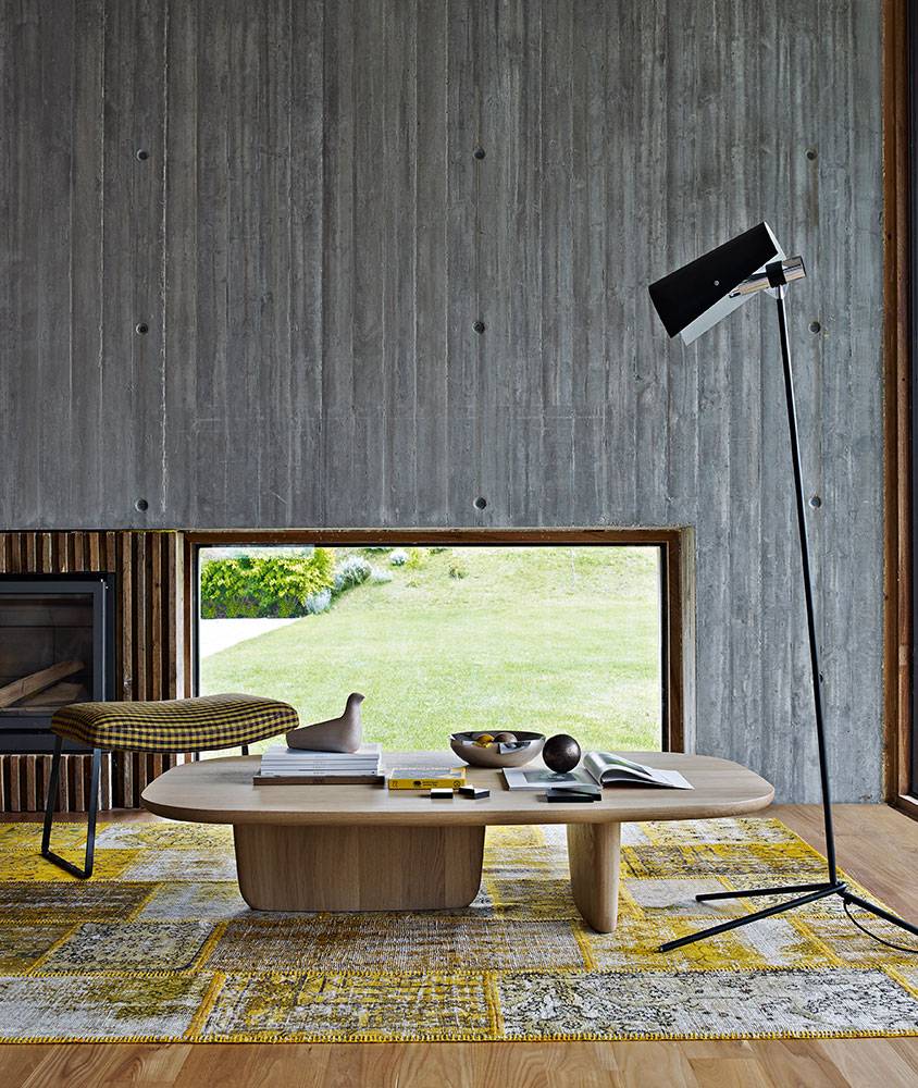 Tobi-Ishi Table