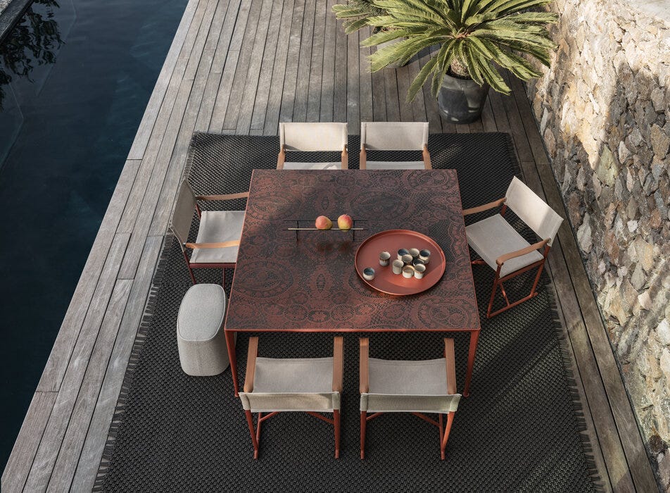Mirto Outdoor Table