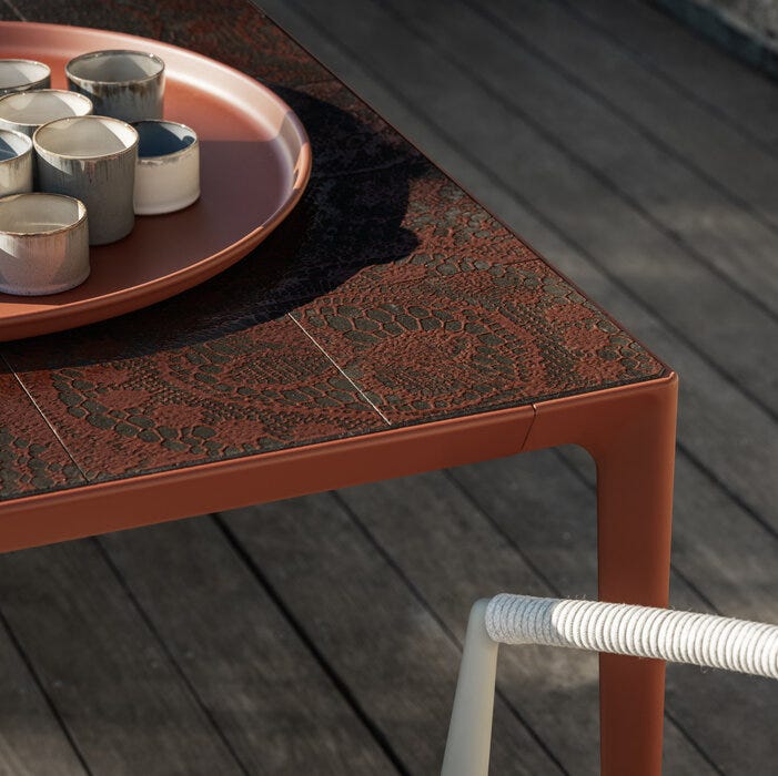 Mirto Outdoor Table