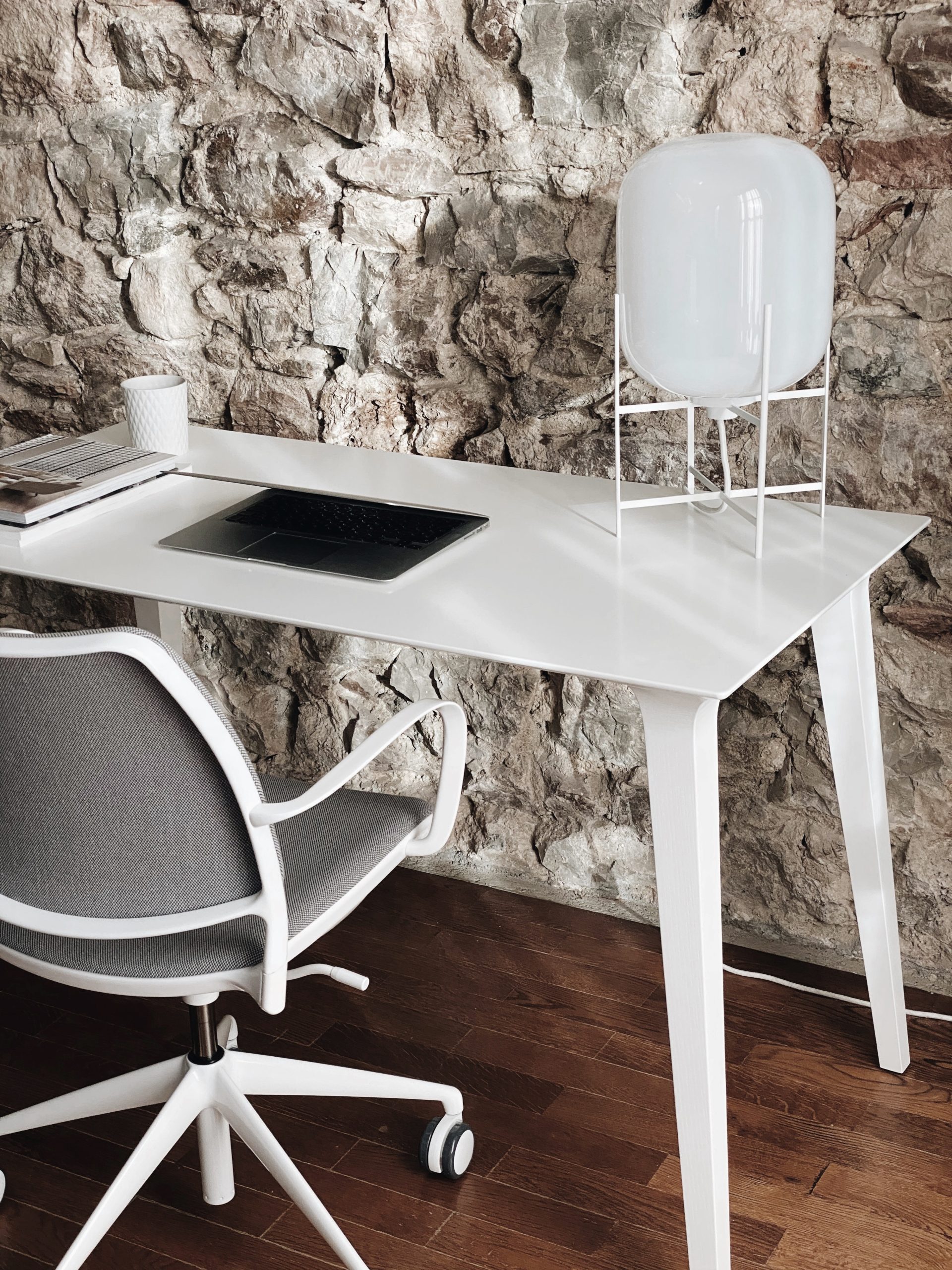 Gas Task Chair