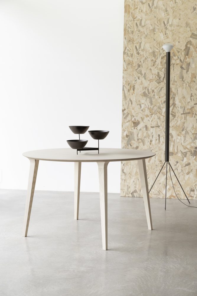 Lau Table