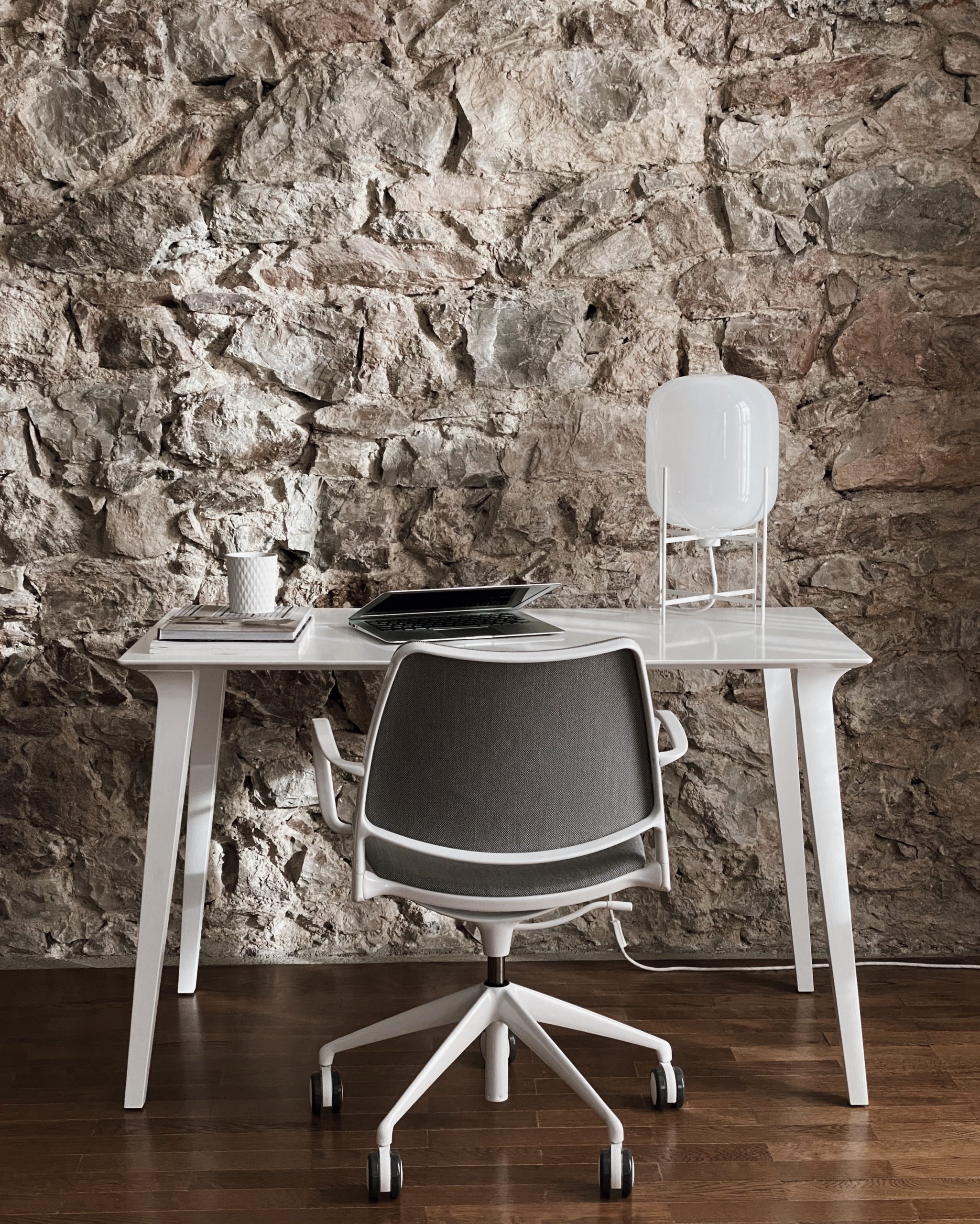 Lau Table