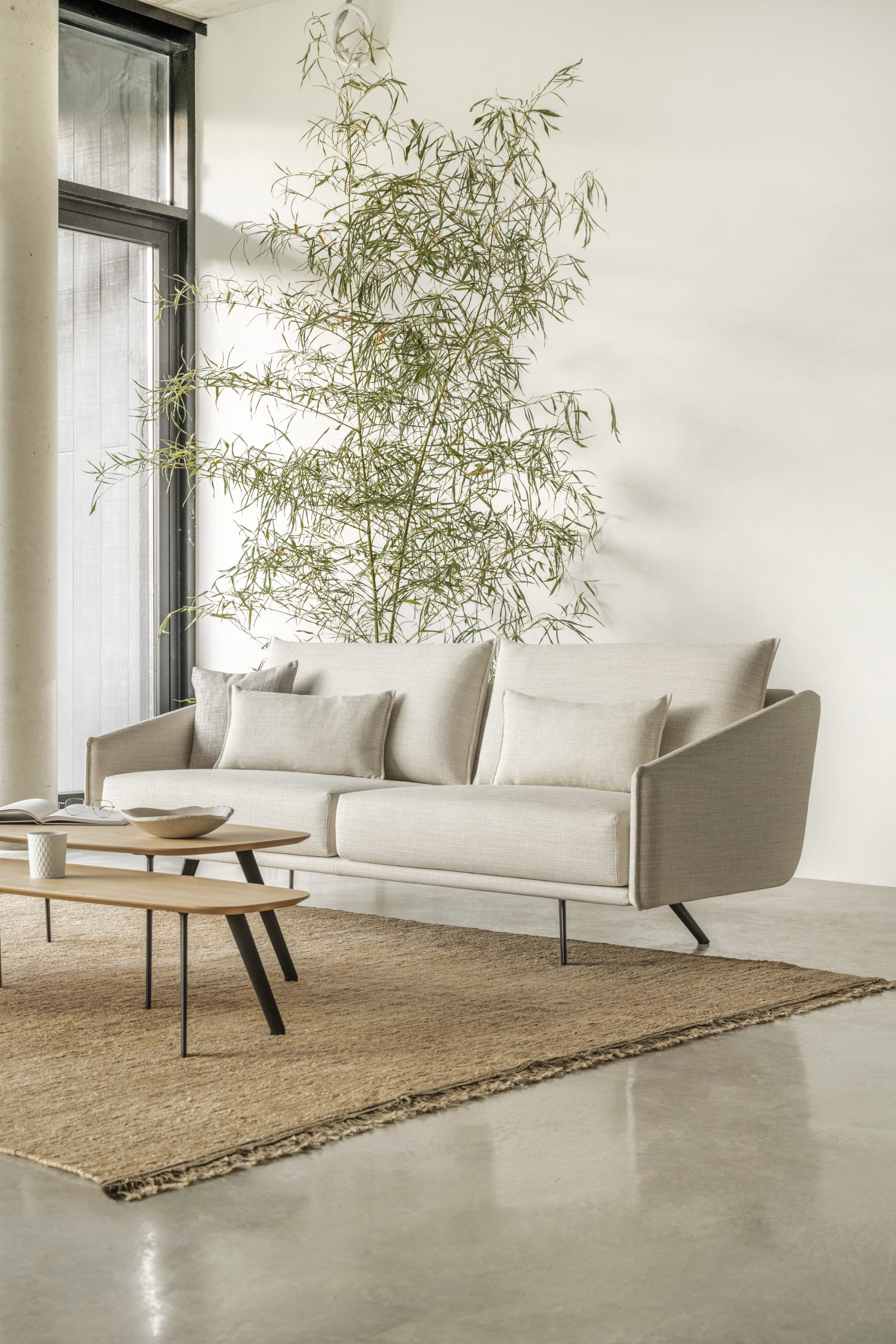 Solapa Coffee Table