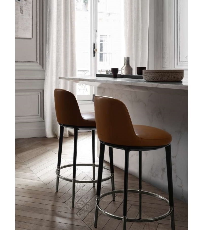 Caratos Stool