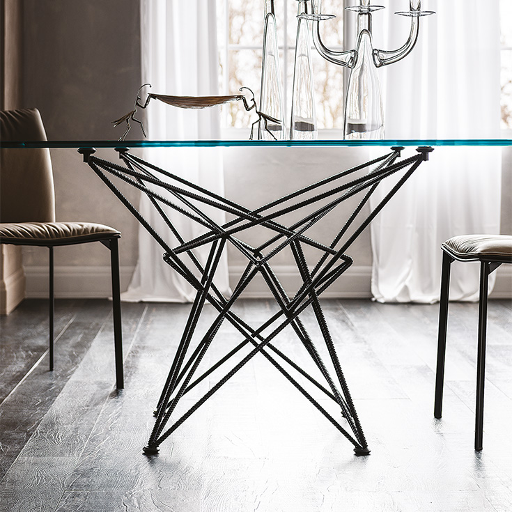 Gordon Dining Table