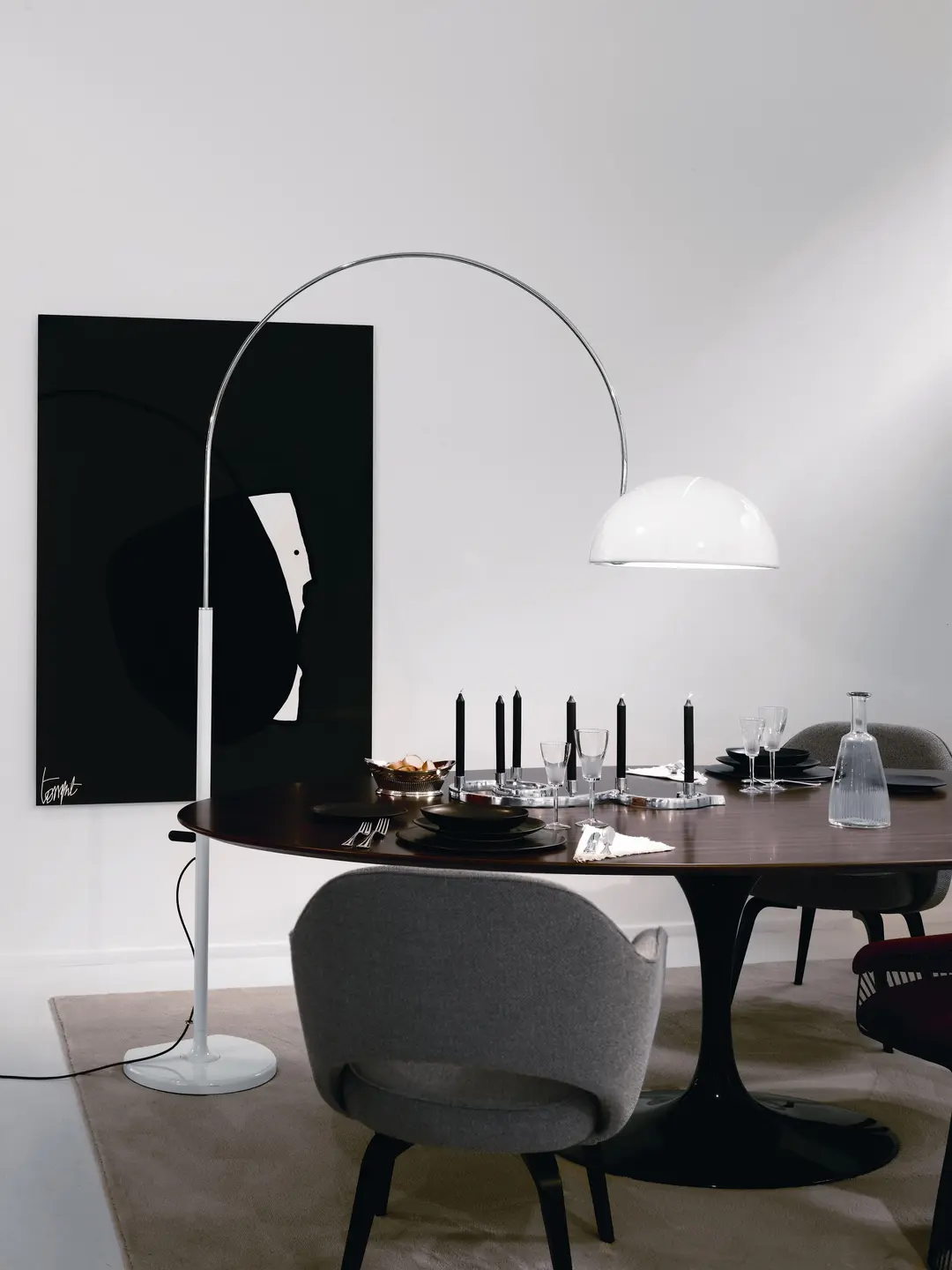Coupe Table
