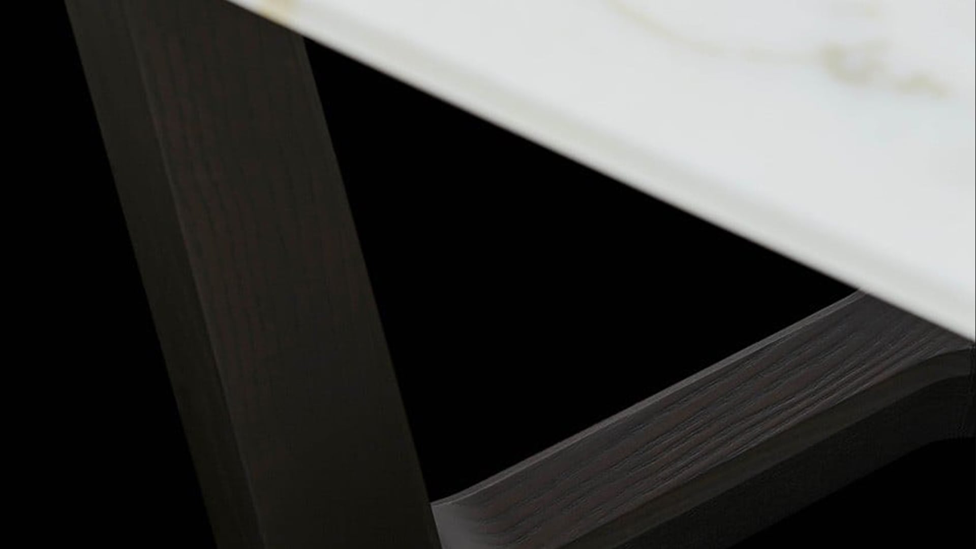 Concorde Table