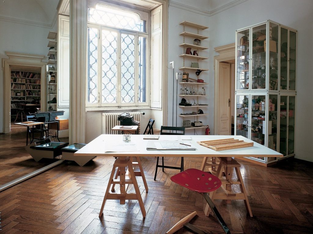 Leonardo Table