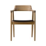 Maruni Hiroshima armchair in natural oak with cushioned seat, front view